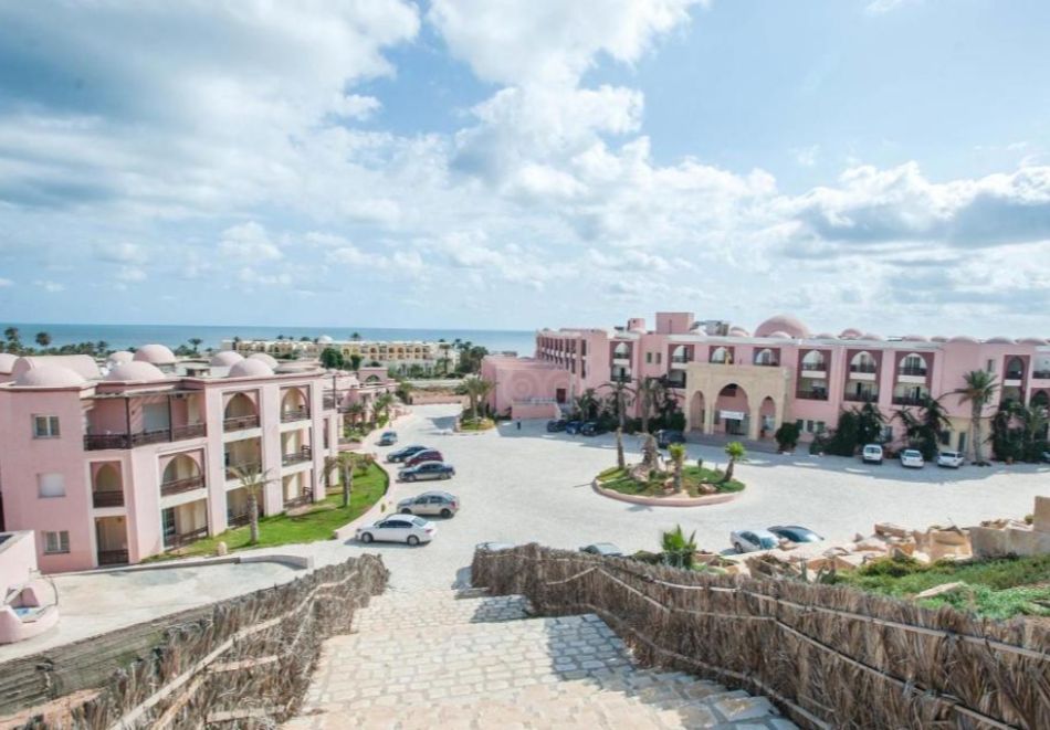 На първа линия на о-в Джерба, Тунис: Чартърен полет от София + 7 нощувки на човек на база All Inclusive в LELLA MERIAM ZARZIS 4*, снимка 5