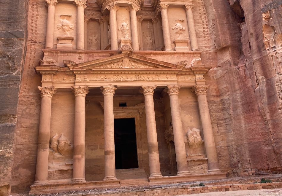 Почивка в Йордания с полет от София: 5 нощувки със закуски и вечери на човек в LACOSTA HOTEL 4*., снимка 15