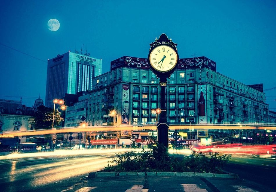 Великденска екскурзия до Синая и Букурещ, Румъния: Транспорт + 2 нощувки на човек със закуски + посещение на двореца Пелеш и Синайския манастир, снимка 7