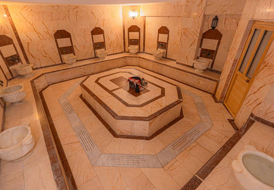 На първа линия в Мармарис, Турция: Чартърен полет от София + 7 нощувки на човек на база All Inclusive в GOLMAR BEACH HOTEL, снимка 5