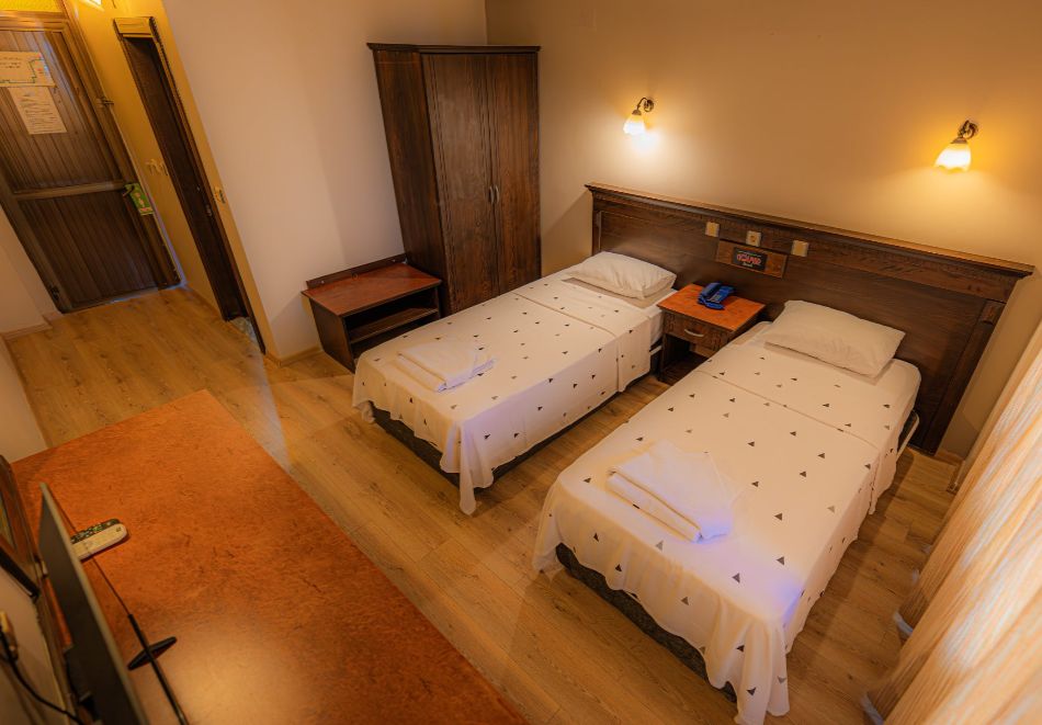 На първа линия в Мармарис, Турция: Чартърен полет от София + 7 нощувки на човек на база All Inclusive в GOLMAR BEACH HOTEL, снимка 6