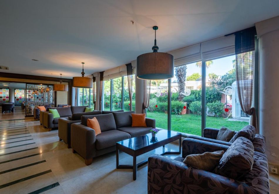 На първа линия в Алания, Турция: Транспорт + 7 Ultra All Inclusive нощувки на човек в Palmeras Beach Hotel 5*. Дете до 12.99г. безплатно!, снимка 11