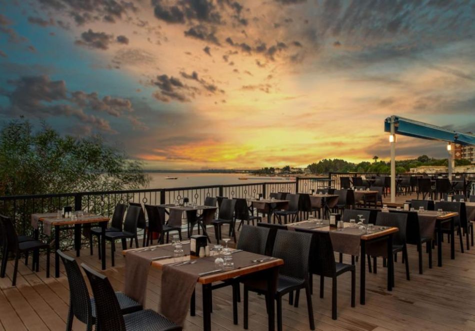 На първа линия в Дидим, Турция: Автобусен транспорт + 7 нощувки на човек на база Ultra All Inclusive в Maya World Didyma 4*. Дете до 7г. безплатно!, снимка 9