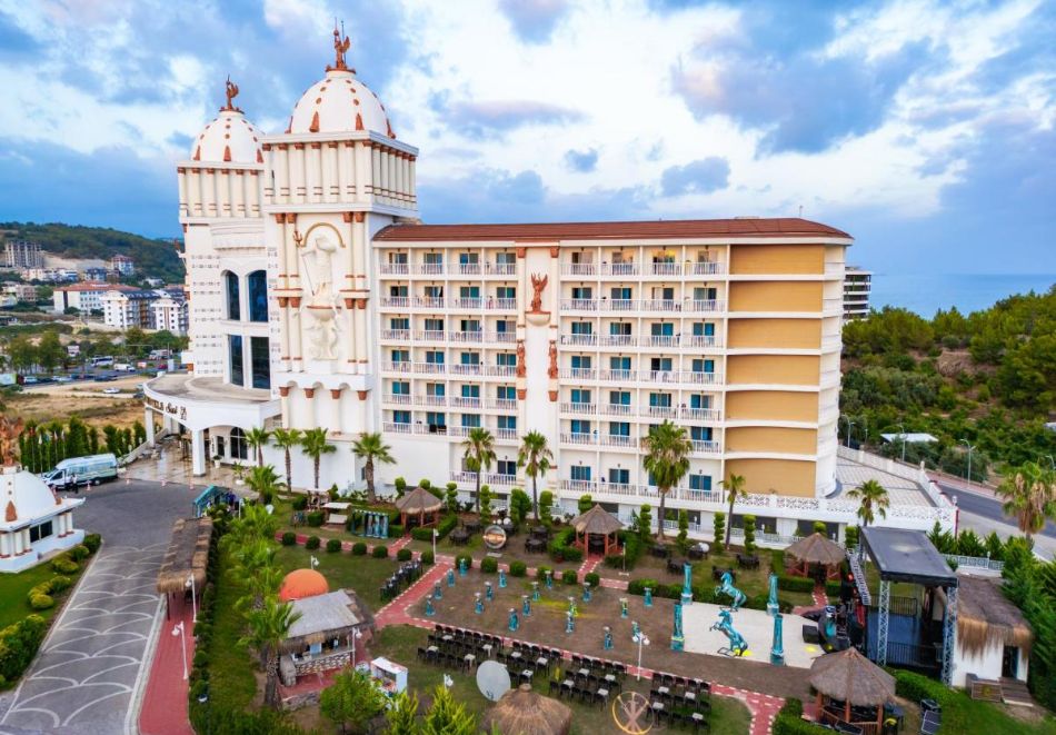 Почивка в Алания, Турция: Автобусен транспорт + 7 нощувки на човек на база Аll Inclusive + басейни в OZ HOTELS SUI 5*. Дете до 6.99г. БЕЗПЛАТНО!, снимка 2