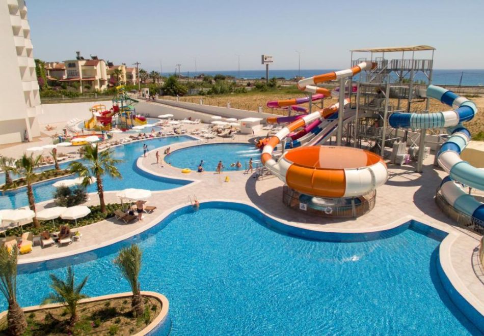 На 50м. от плажа в Сиде, Турция: Транспорт + 7 нощувки на човек на база Ultra All inclusive + басейни и водни пързалки в хотел CALIDO MARIS 5*. Дете до 10.99 безплатно!, снимка 4