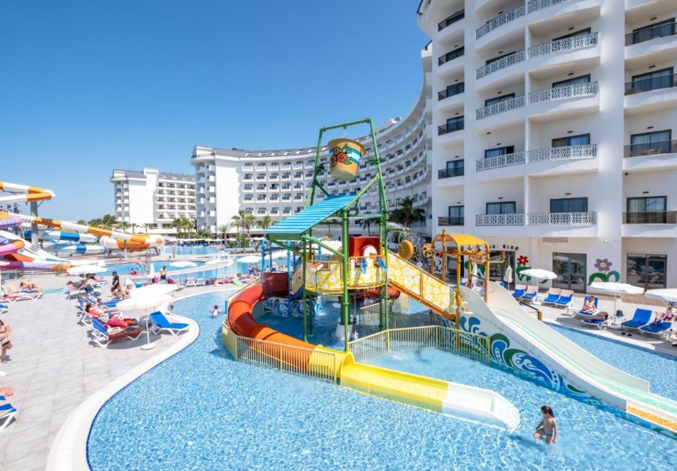 На 50м. от плажа в Сиде, Турция: Транспорт + 7 нощувки на човек на база Ultra All inclusive + басейни и водни пързалки в хотел CALIDO MARIS 5*. Дете до 10.99 безплатно!, снимка 5