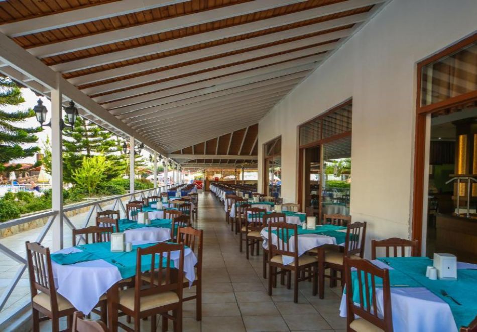 Почивка в Алания, Турция: Автобусен транспорт от София + 7 нощувки на човек на база Аll Inclusive + басейни в EFTALIA VILLAGE HV 4*, снимка 11