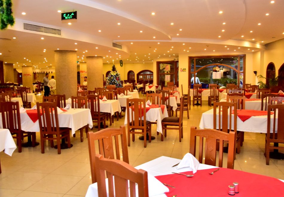 Почивка в Шарм ел Шейх, Египет: Полет от София + 7 нощувки на човек на база All inclusive в VERGINIA SHARM RESORT & AQUA PARK 4*, снимка 13