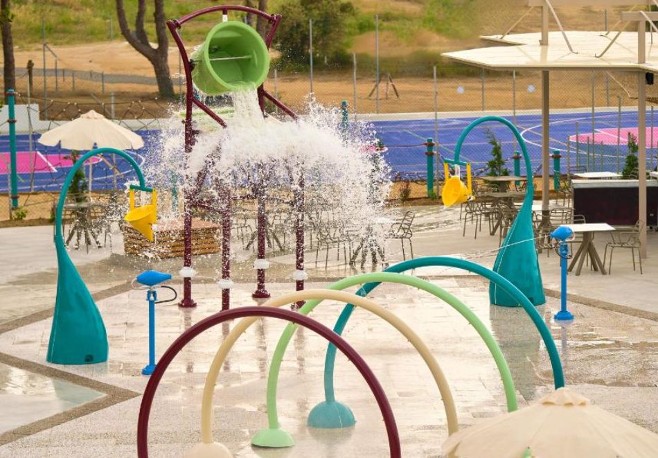 Великден на остров Тасос, Гърция: 3 нощувки на човек със закуски, 2 вечери и празничен обяд с традиционна гръцка програма + басейн в хотел Blue Dream Palace 5* от ТА Йонека Турс. С възможност за транспорт от София или Варна, снимка 3