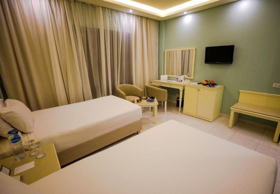 Екскурзия до Кайро и Хургада, Египет: Полет от София + 6 нощувки на човек на All Inclusive в BLEND CLUB AQUA RESORT 4* + 1 нощувка със закуска и вечеря + посещение на пирамидите и Историческия музей, снимка 12