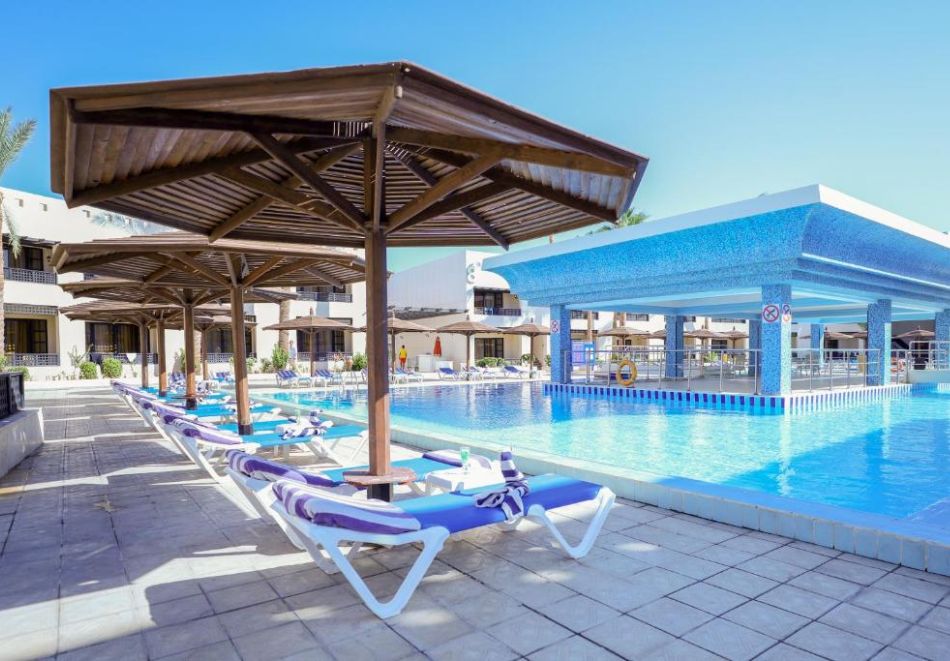 Екскурзия до Кайро и Хургада, Египет: Полет от София + 6 нощувки на човек на All Inclusive в BLEND CLUB AQUA RESORT 4* + 1 нощувка със закуска и вечеря + посещение на пирамидите и Историческия музей, снимка 8