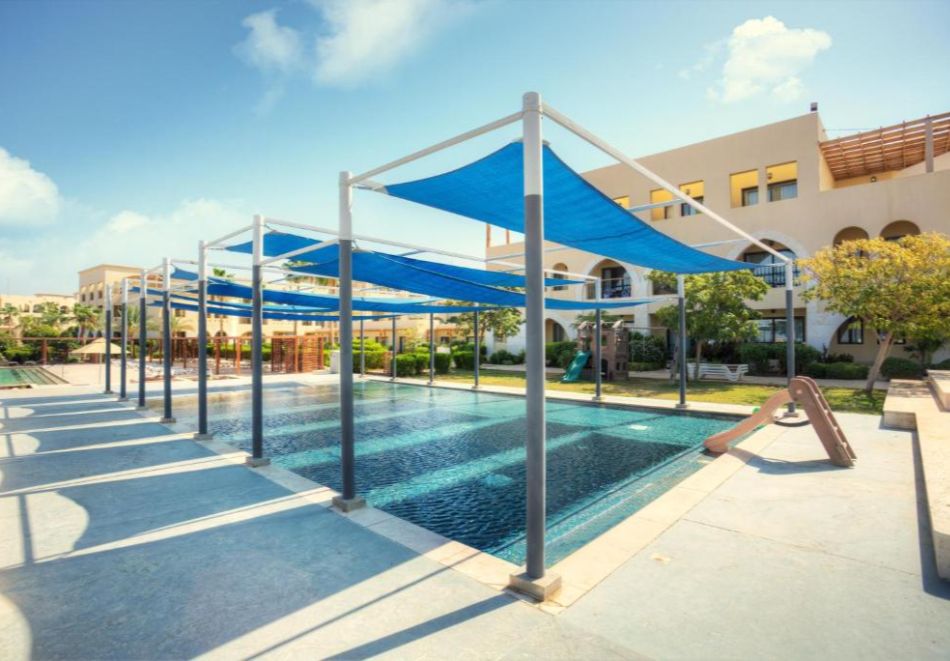 На първа линия в Акаба, Йордания за 8-ми март: Полет от София + 7 нощувки на човек със закуски в Grand Tala Bay Resort Premium 5*. Възможност за посещение на град Петра и сафари в пустинята Уади Рум, снимка 5