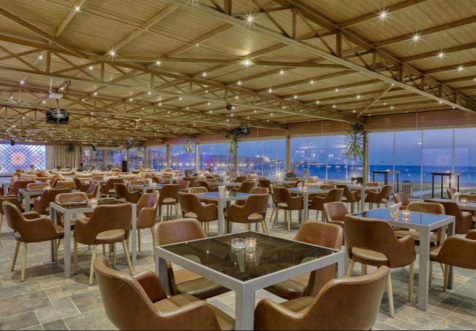 На първа линия в Акаба, Йордания за 8-ми март: Полет от София + 7 нощувки на човек със закуски в Grand Tala Bay Resort Premium 5*. Възможност за посещение на град Петра и сафари в пустинята Уади Рум, снимка 8