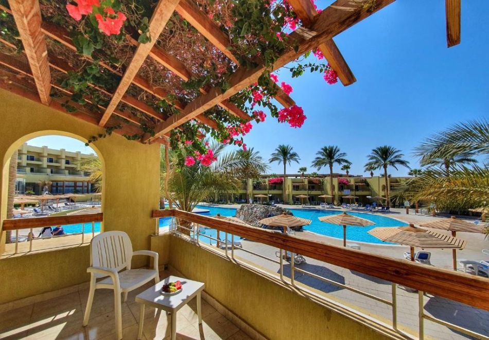 Екскурзия до Кайро и Хургада, Египет: Чартърен полет от София + 6 нощувки на човек на All Inclusive в Palm Beach Resort 4* + 1 нощувка със закуска, обяд, вечеря и посещение на пирамидите, снимка 7