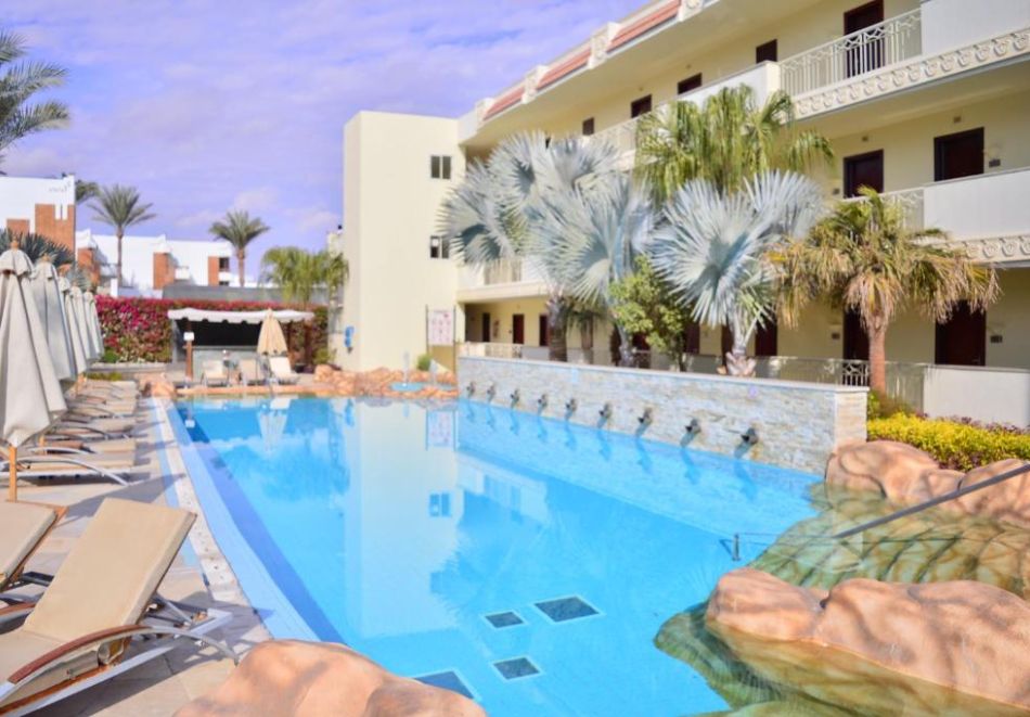 На първа линия в Шарм ел Шейх, Египет: Полет от София + 7 нощувки на човек на база All inclusive в XPERIENCE SEA BREEZE RESORT 5*, снимка 3