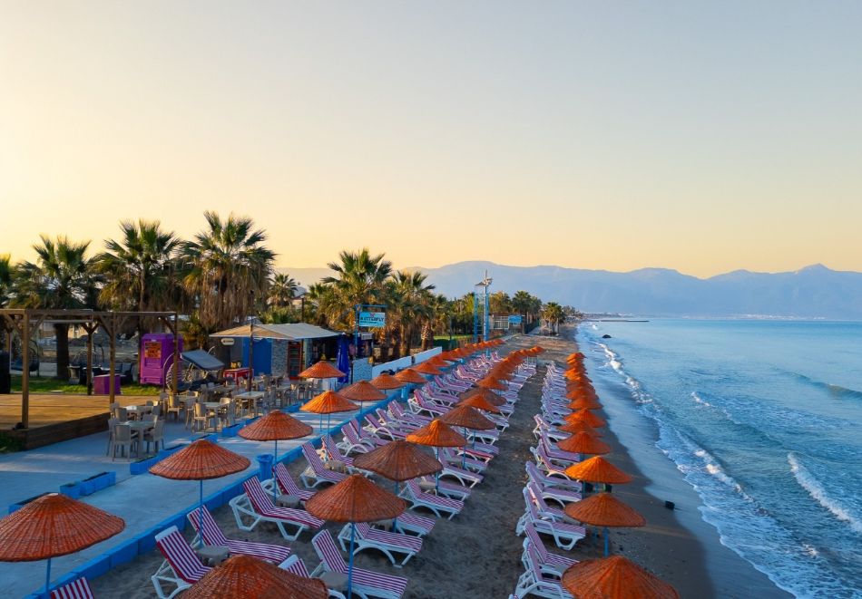 На първа линия в Кушадасъ, Турция: Чартърен полет от София + 7 нощувки на човек на база Soft All Inclusive в SENTINUS BEACH HOTEL 4*, снимка 8