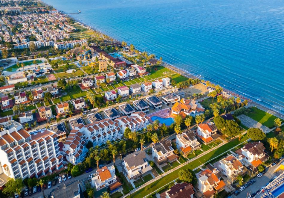 На първа линия в Кушадасъ, Турция: Чартърен полет от София + 7 нощувки на човек на база Soft All Inclusive в SENTINUS BEACH HOTEL 4*, снимка 2