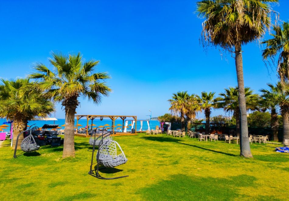 На първа линия в Кушадасъ, Турция: Чартърен полет от София + 7 нощувки на човек на база Soft All Inclusive в SENTINUS BEACH HOTEL 4*, снимка 7