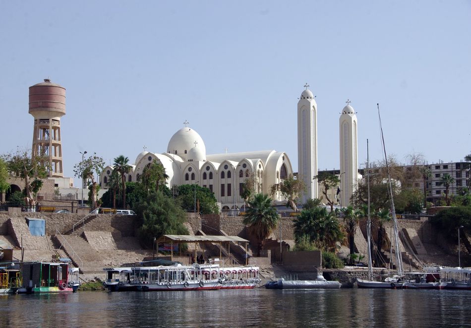 Круиз по р. Нил от Кайро, Египет: Полет от София + 3 нощувки на човек на круизен кораб + 2 нощувки в Хургада + 2 нощувки в Кайро + посещение на Пирамидите, Сфинкса и Националния Египетски музей, снимка 12