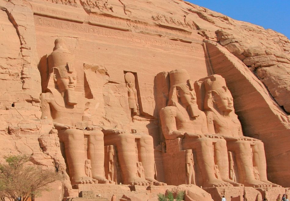 Круиз по р. Нил от Кайро, Египет: Полет от София + 3 нощувки на човек на круизен кораб + 2 нощувки в Хургада + 2 нощувки в Кайро + посещение на Пирамидите, Сфинкса и Националния Египетски музей, снимка 7