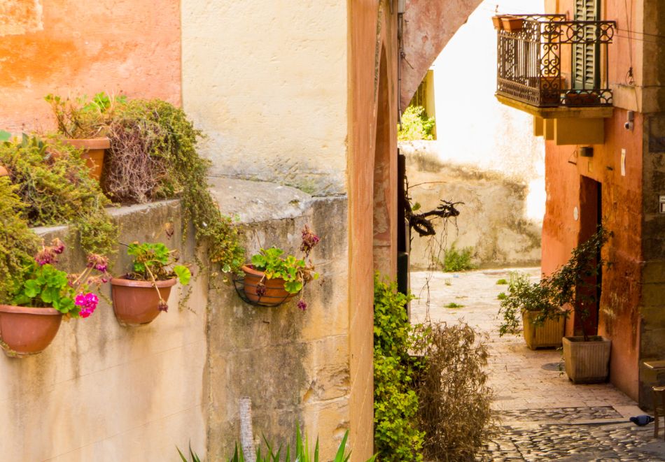 Обиколен тур на Пулия, Италия: Полет от София + 7 нощувки със закуски и вечери на човек + екскурзии до Бари и Полиняно а Маре, Матера, Алберобело и Локоротондо, Лече и Отранто, Галиполи и Санта Мария ди Леука, Остуни и Монополи, снимка 14