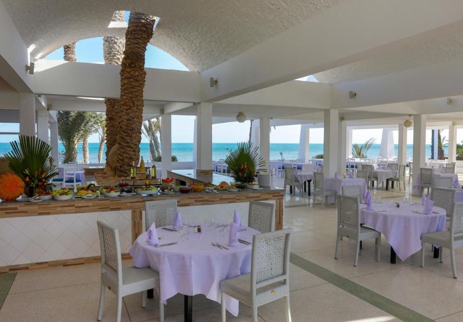 На първа линия на о. Джерба, Тунис: Полет от София + 7 нощувки на човек на база All inclusive в Hari Club Beach Resort Djerba 4*, снимка 6