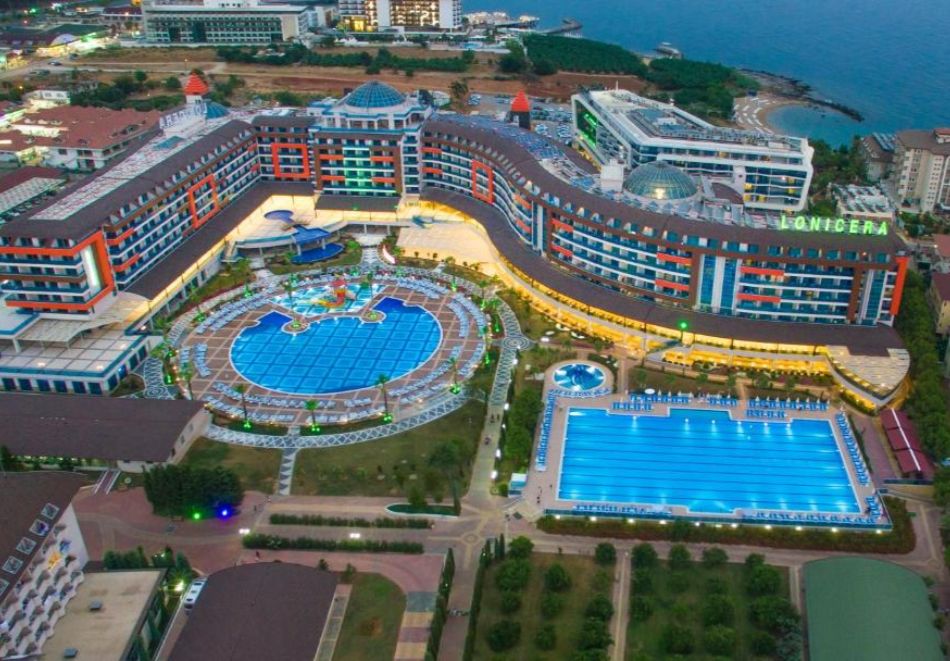 На първа линия в Алания, Турция: Автобусен транспорт + 7 нощувки на човек на база Ultra All Inclusive в хотел Lonicera Resort & Spa 5*. Дете до 13.99г. безплатно!, снимка 2