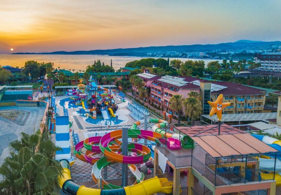 На първа линия в Алания, Турция: Автобусен транспорт + 7 нощувки на човек на база Ultra All Inclusive в хотел Lonicera Resort & Spa 5*. Дете до 13.99г. безплатно!, снимка 3