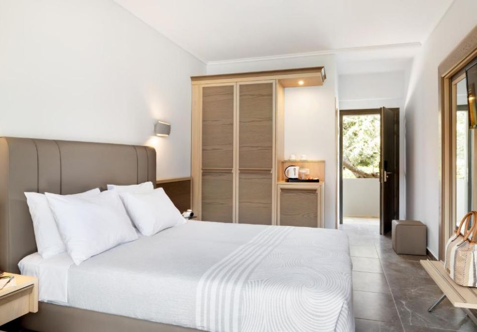 На 300м. от плажа в Псакудия, Гърция: Нощувка на човек със закуска и вечеря + басейн в хотел Philoxenia****, Ситония, снимка 10