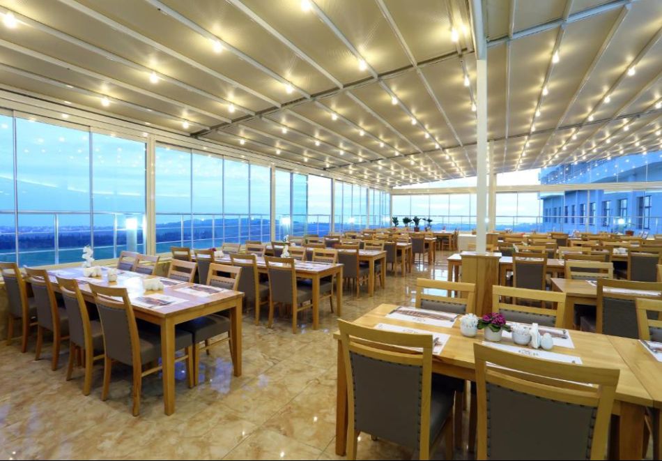 Петзвезден СПА уикенд в Силиври, Турция: Транспорт + нощувка на човек със закуска и вечеря + басейн и релакс център в хотел Eser Diamond Hotel & Convention Center 5* + шопинг в Чорлу и Люлебургаз от Ню Сън Травел. Тръгване от Варна, Слънчев бряг и Бургас, снимка 2