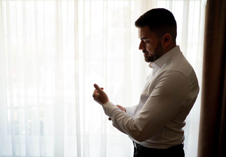 Сватбена фотография: професионално заснемане на цяла сватба до 8 часа + локация по избор + безплатна сватбена фотосесия от Артмейд Студио, снимка 3