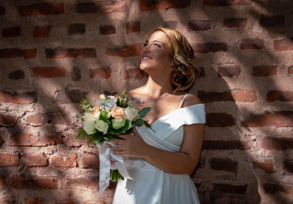 Сватбена фотография: професионално заснемане на цяла сватба до 8 часа + локация по избор + безплатна сватбена фотосесия от Артмейд Студио, снимка 4