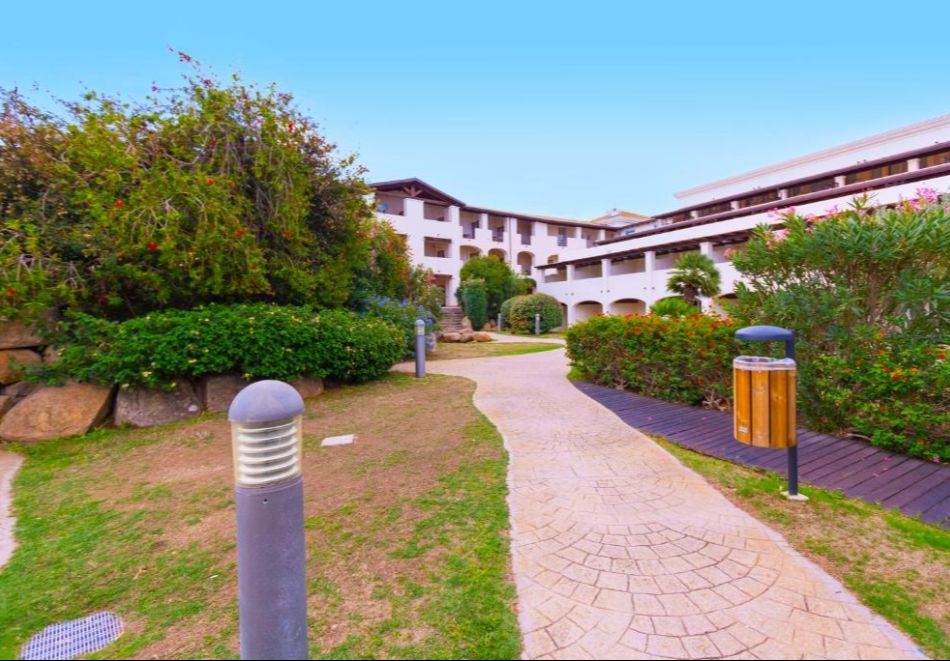 Почивка в тюркоазена Сардиния, Италия: Полет от София + 7 нощувки на човек на база All Inclusive Soft в Calla Della Torre Superior 4*, снимка 13