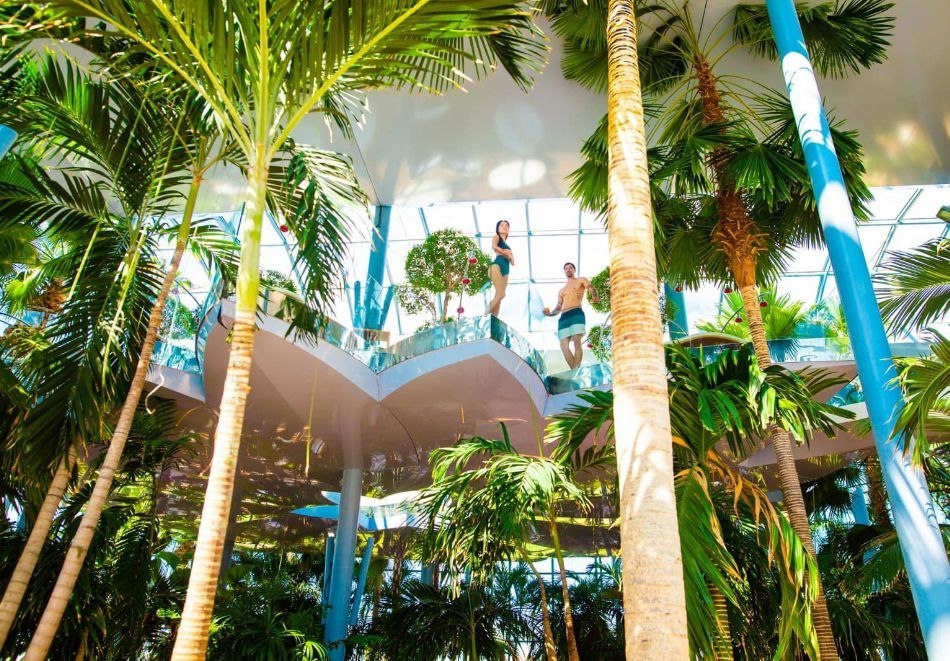 Почивка в Букурещ, Румъния: Транспорт от София + 2 нощувки на човек със закуски + панорамна обиколка и транспорт на СПА център Терме, снимка 4