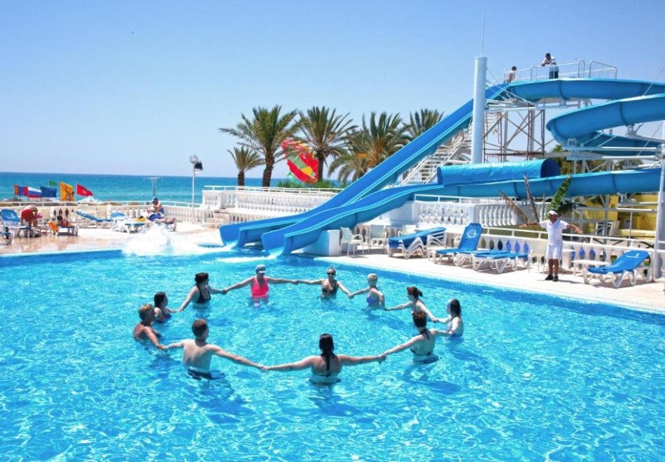 На първа линия в Хамамет, Тунис: Полет от София + 7 All Inclusive нощувки на човек в хотел Samira Club, снимка 3