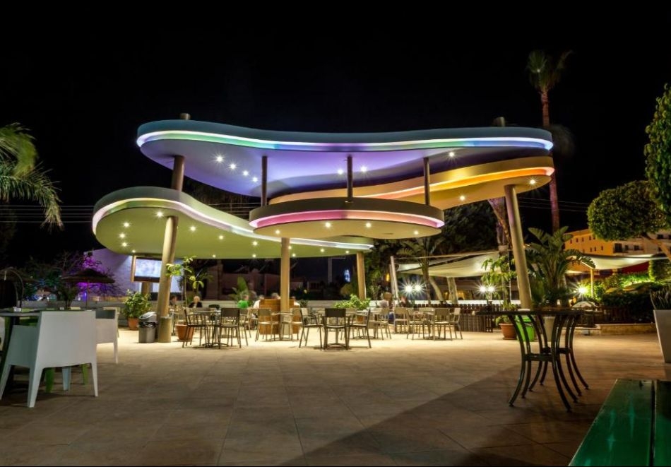 Почивка на 100м. от плажа в Агия Напа, Кипър: Полет от София + 7 нощувки на човек със закуски или закуски и вечери в STAMATIA HOTEL, снимка 14