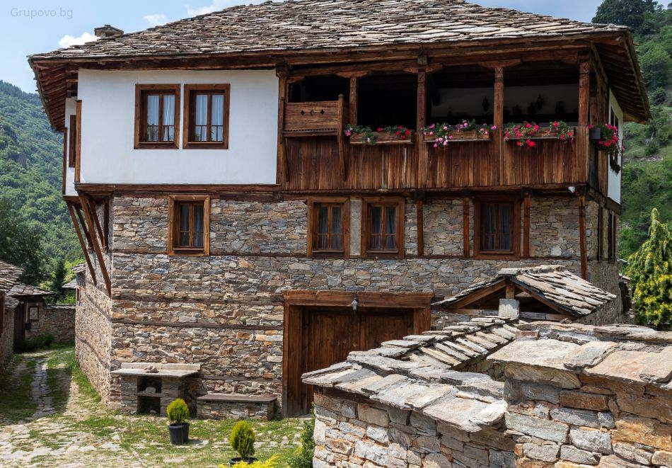 Екскурзия до Банско, Гоце Делчев, Лещен и Ковачица: Автобусен транспорт от София или Плевен + 1 нощувка със закуска на човек, снимка 10