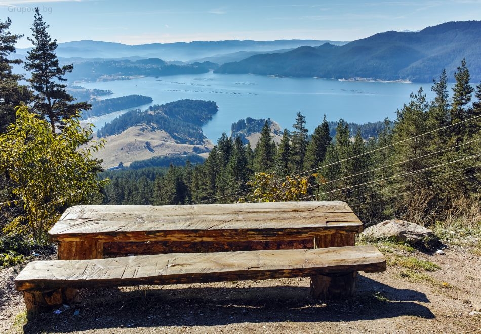 Екскурзия до Бачковски манастир, Широка Лъка, Пампорово: Автобусен транспорт + 1 нощувка на човек със закуска и вечеря и транспорт до Дяволското гърло и Ягодинска пещера!, снимка 6