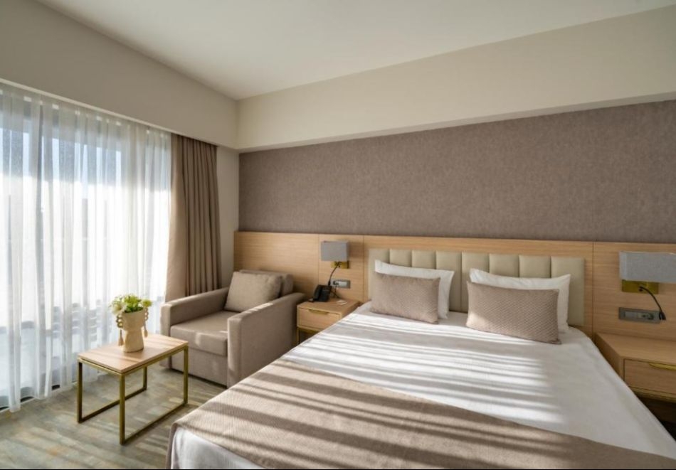 Петзвездна почивка на първа линия в Белек, Турция: Полет от Варна + 7 нощувки на човек на база Ultra All Inclusive в LUNA VISTA BELEK 5*, снимка 7