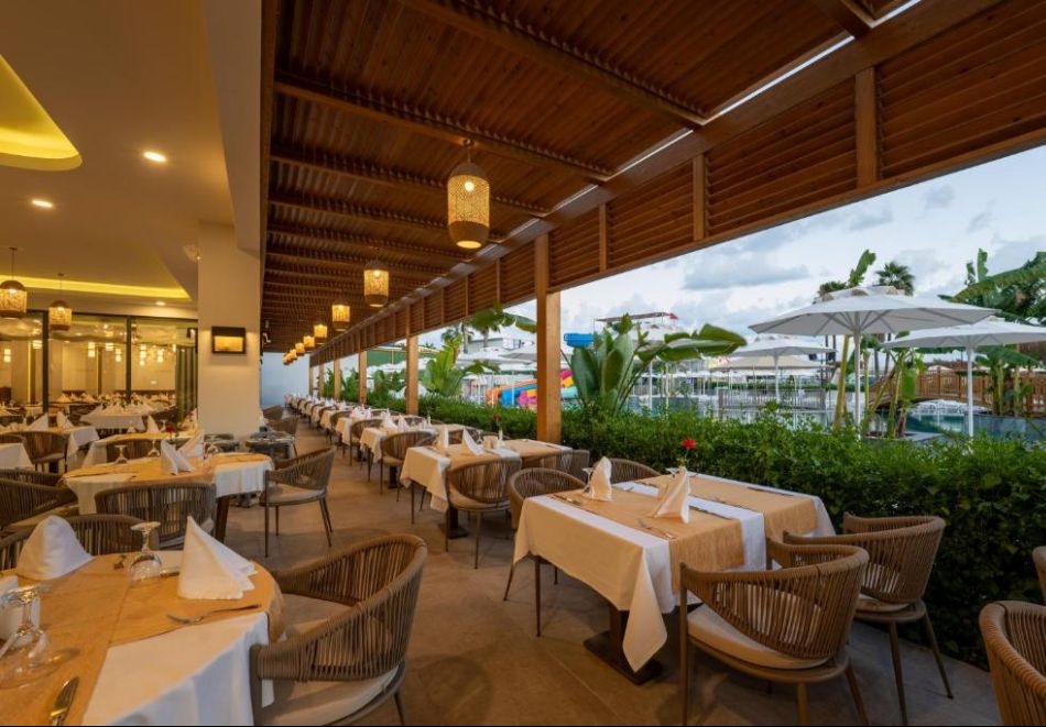 Петзвездна почивка на първа линия в Белек, Турция: Полет от Варна + 7 нощувки на човек на база Ultra All Inclusive в LUNA VISTA BELEK 5*, снимка 13