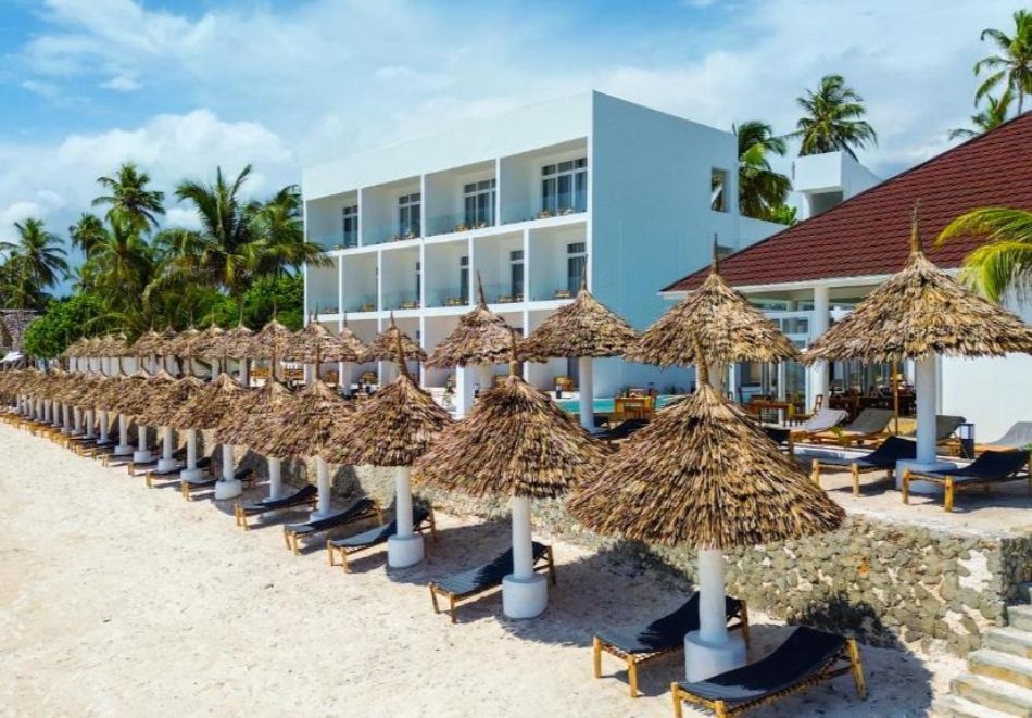 На първа линия в AHG SUN BAY MLILILE BEACH HOTEL 4*, Занзибар: Самолетен билет от София + 7 нощувки на човек със закуски, обеди и вечери, снимка 11