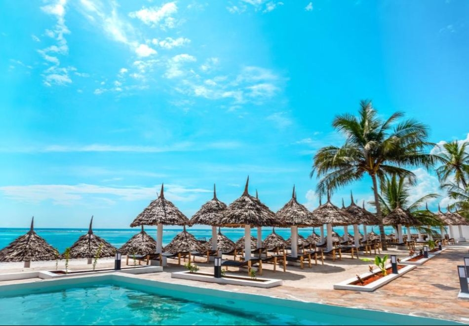 На първа линия в AHG SUN BAY MLILILE BEACH HOTEL 4*, Занзибар: Самолетен билет от София + 7 нощувки на човек със закуски, обеди и вечери, снимка 3