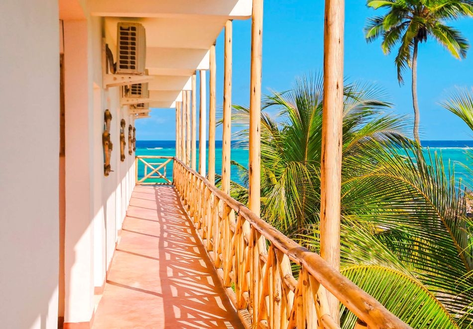 На първа линия в AHG SUN BAY MLILILE BEACH HOTEL 4*, Занзибар: Самолетен билет от София + 7 нощувки на човек със закуски, обеди и вечери, снимка 7