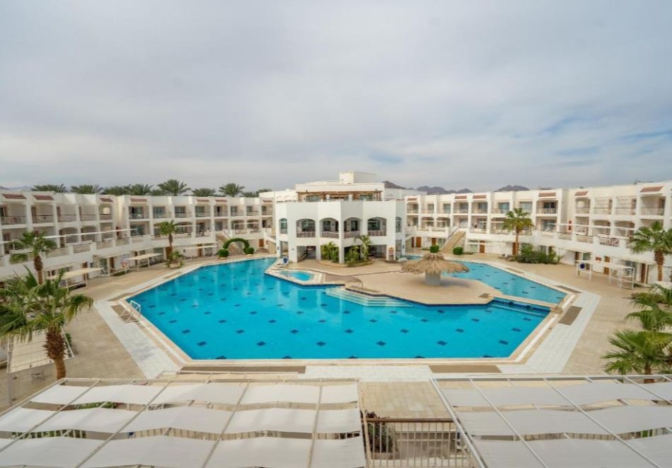 Почивка в Шарм ел Шейх, Египет: Полет от София + 7 нощувки на човек на база All inclusive в JAZ NEO SHARKS BAY 4*, снимка 2