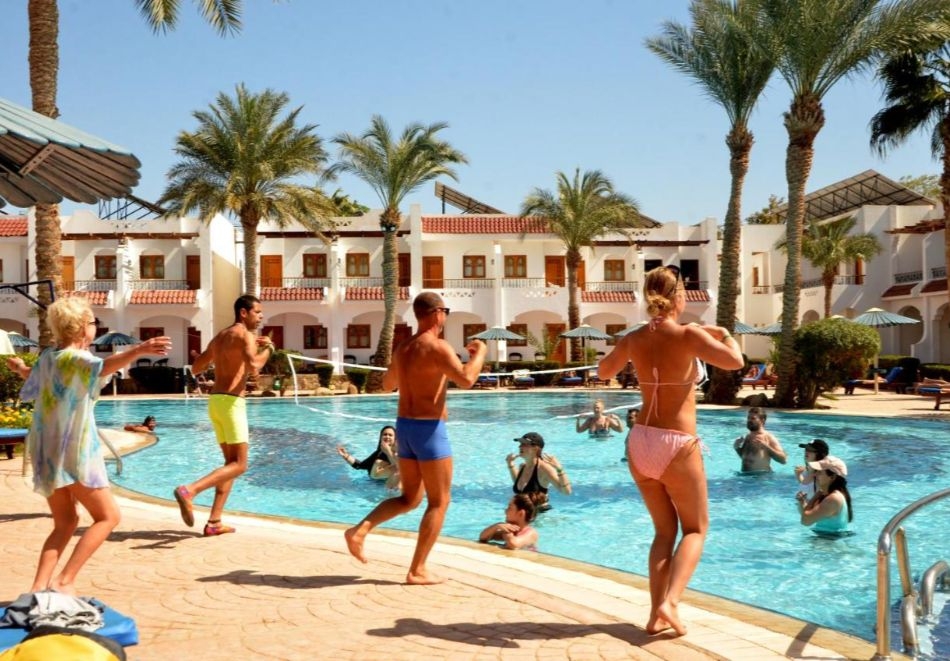 Почивка в Шарм ел Шейх, Египет: Полет от София + 7 нощувки на човек на база All inclusive в DIVE INN RESORT 4*, снимка 2