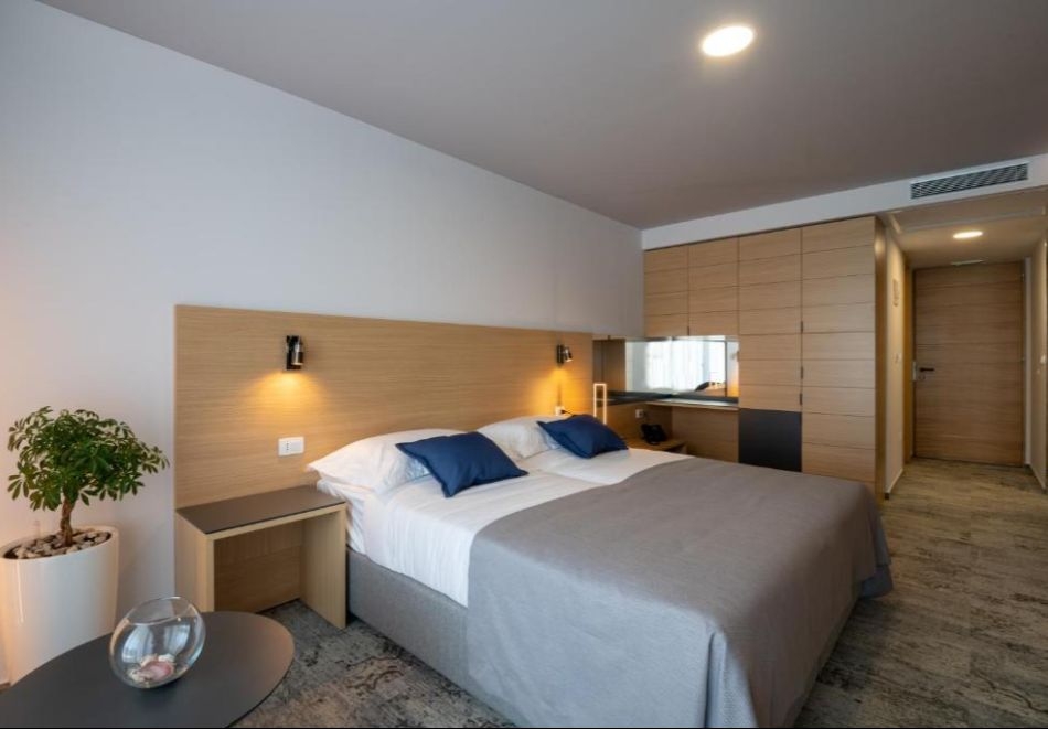 Последни места за Великден до Босна и Херцеговина: Полет от София + 3 нощувки на човек със закуски и вечери в хотел Vapore 4* + екскурзия до Мостар и водопадите Кравиц, снимка 4