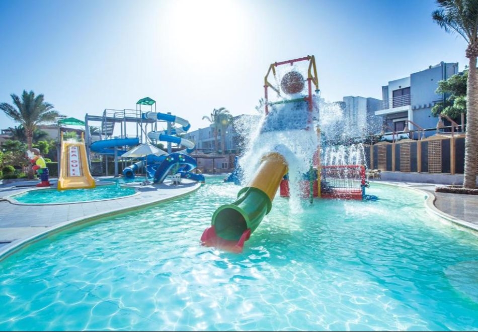 На първа линия в Хургада, Египет: Полет от София + 7 All Inclusive нощувки на човек в SEAGULL BEACH RESORT 4*, снимка 6