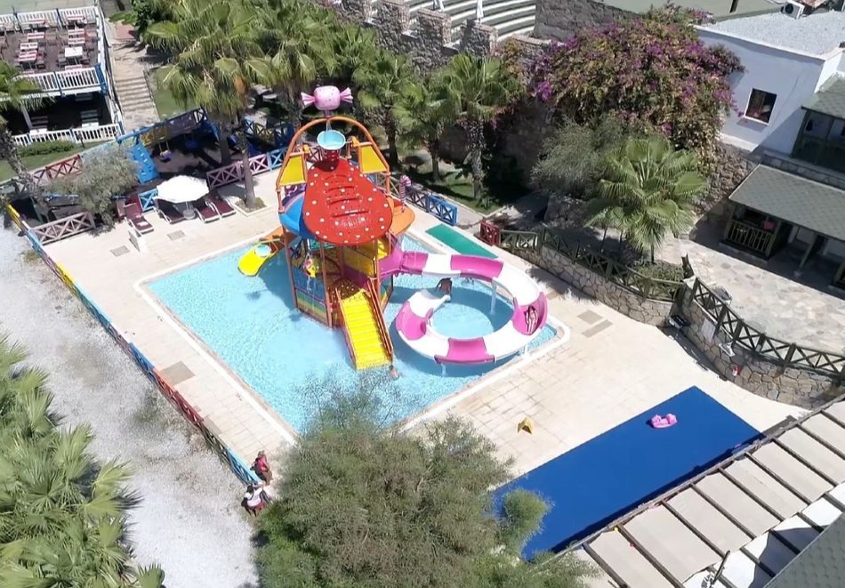 На първа линия в Бодрум, Турция: Самолетен билет от София + 7 Ultra All Inclusive нощувки на човек в Green Bay Luxury 5*, снимка 8