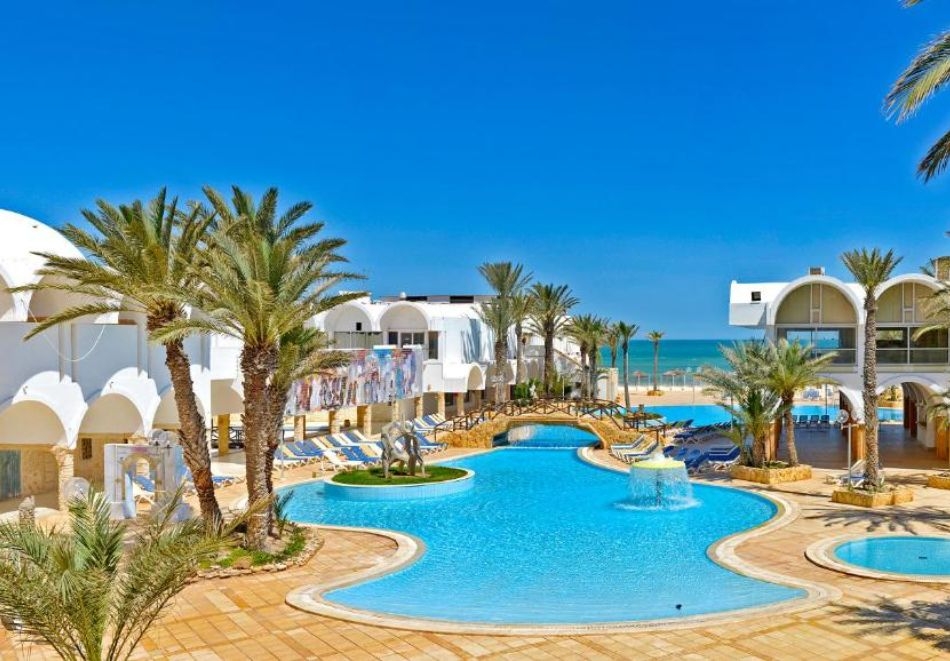 All Inclusive почивка на първа линия на о-в Джерба, Тунис: Чартърен полет от София + 7 нощувки на човек в DAR JERBA NARJESS 4*, снимка 2