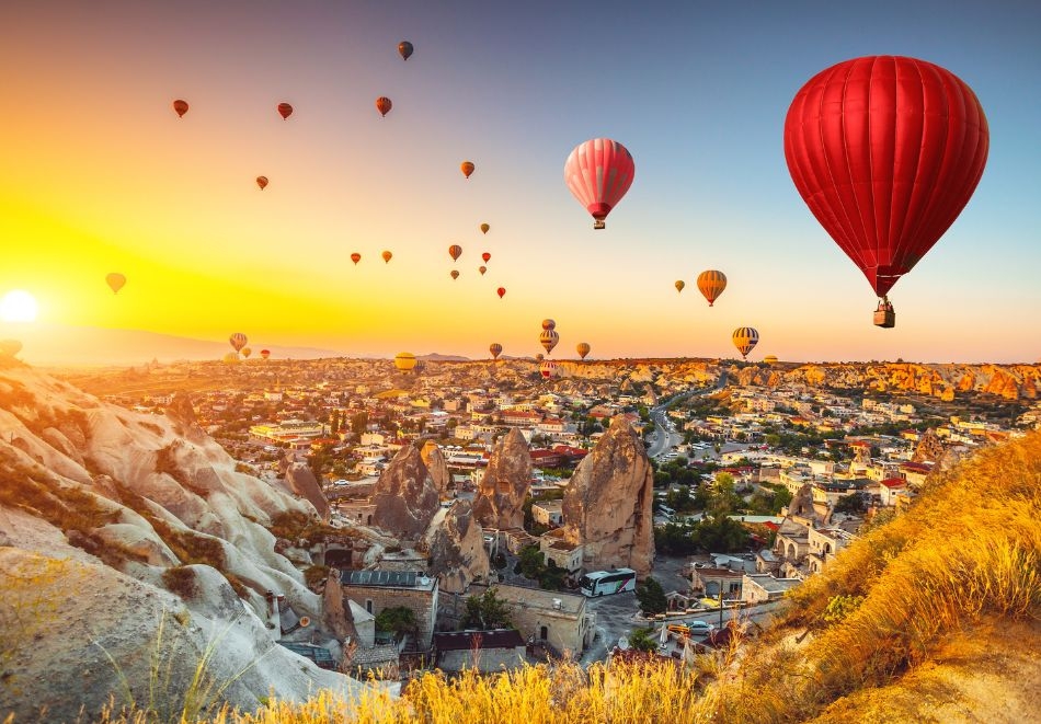 Екскурзия до Кападокия, Турция: Полет от София + 3 или 4 нощувки на човек със закуски в NISSA CAVE + екскурзия до крепостта Учхисар Калеси и Аванос, снимка 2